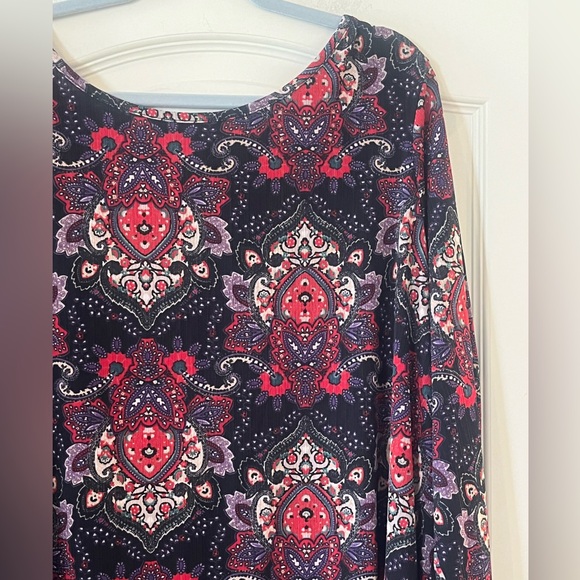 Dana Buchman Elegant Black and Red Patterned Women's Blouse Size 2X - Picture 10 of 16